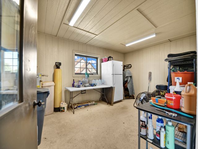 3601 Farm Land Court, Granbury, TX 76048
