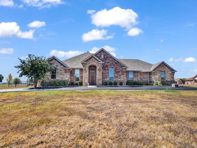 3601 Farm Land Court, Granbury, TX 76048