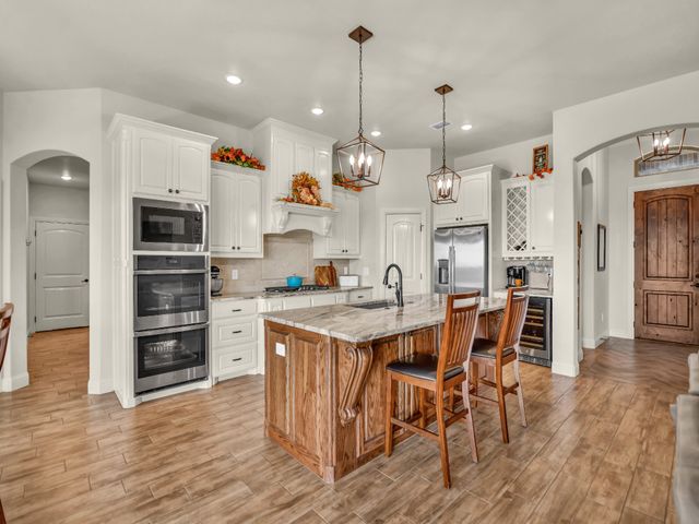 3601 Farm Land Court, Granbury, TX 76048
