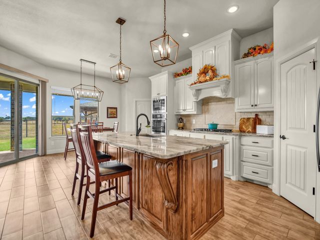 3601 Farm Land Court, Granbury, TX 76048