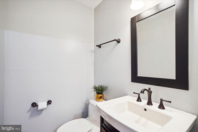 45478 WHISTLING TER, Sterling, VA 20166