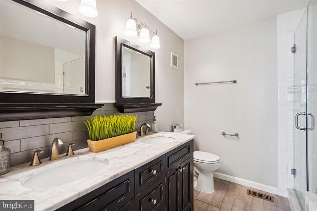 45478 WHISTLING TER, Sterling, VA 20166