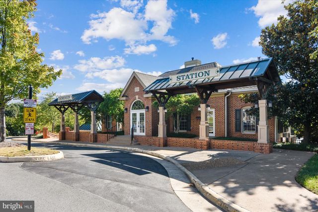 45478 WHISTLING TER, Sterling, VA 20166