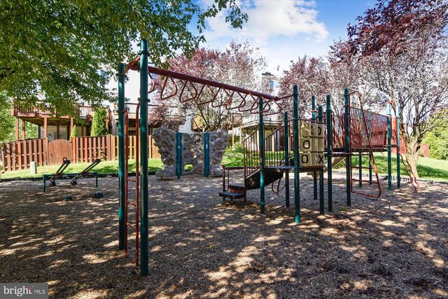 45478 WHISTLING TER, Sterling, VA 20166