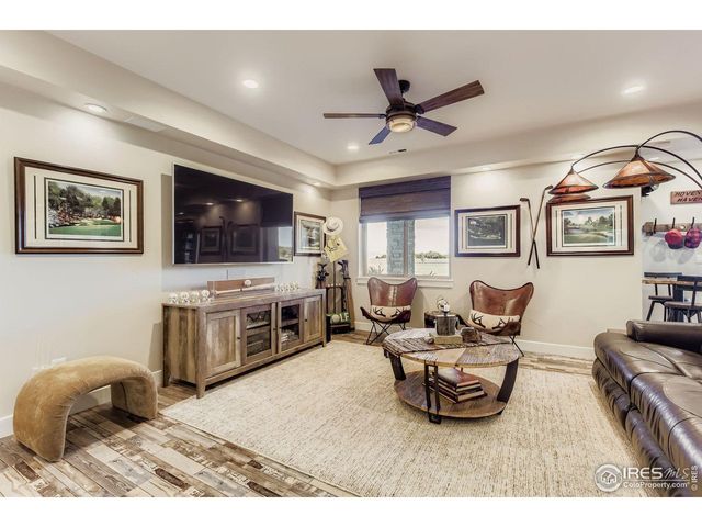 327 Duesenberg Ln, Fort Collins, CO 80524