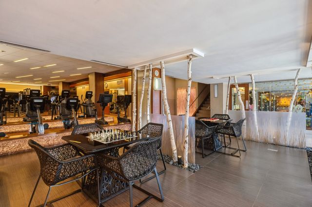 400 E Randolph Street 2518, Chicago, IL 60601