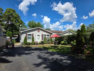 16 N CHANNEL Drive, Round Lake Beach, IL 60073