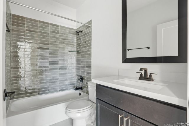 1630 Yardzen Lane, San Antonio, TX 78260