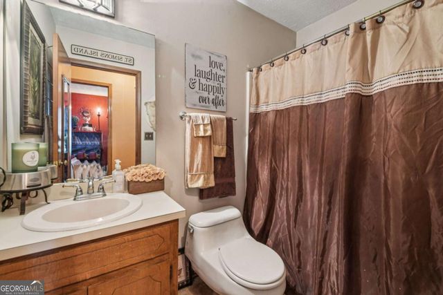 527 Jaywood Drive, Stone Mountain, GA 30083