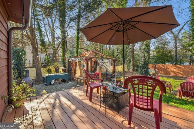 527 Jaywood Drive, Stone Mountain, GA 30083