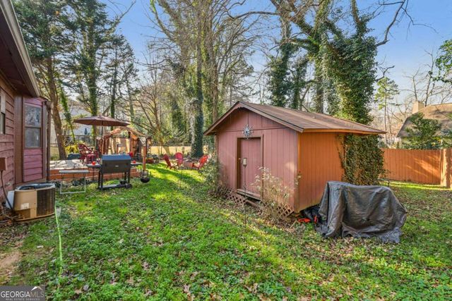 527 Jaywood Drive, Stone Mountain, GA 30083