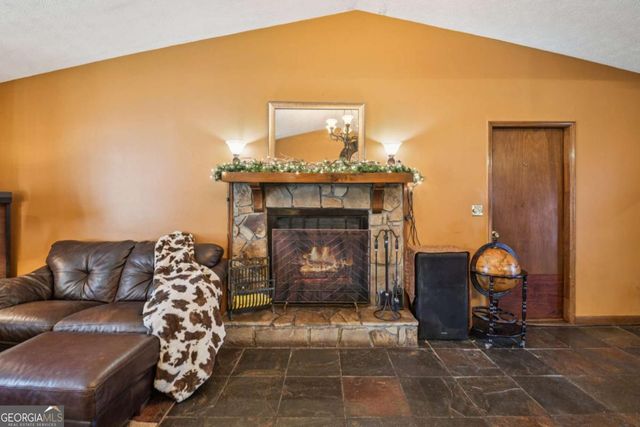 527 Jaywood Drive, Stone Mountain, GA 30083