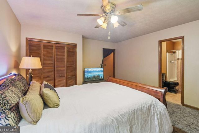 527 Jaywood Drive, Stone Mountain, GA 30083