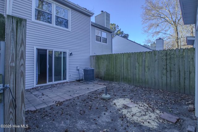 116 Greenford Place, Jacksonville, NC 28540