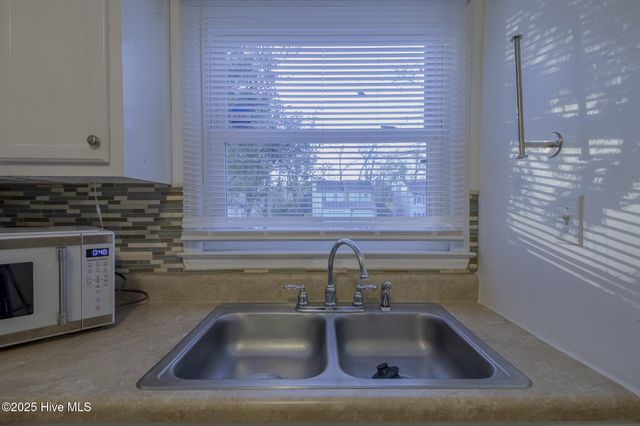 116 Greenford Place, Jacksonville, NC 28540