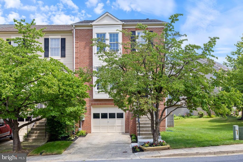 6068 BARN HILL CT, Frederick, MD 21701