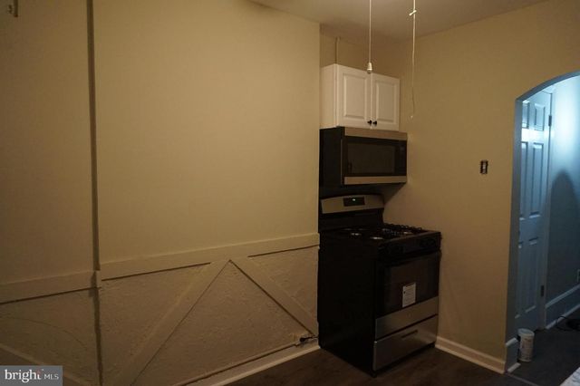 235 CLEVELAND ST, Bristol, PA 19007