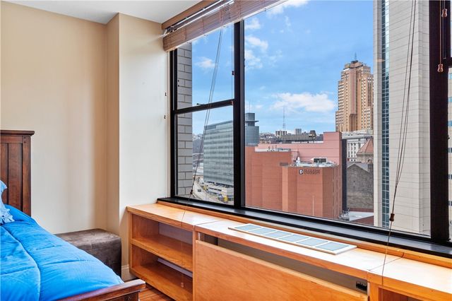 112 Washington Place 6D, Downtown Pgh, PA 15219