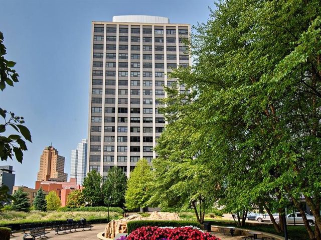 112 Washington Place 6D, Downtown Pgh, PA 15219