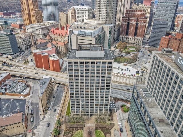 112 Washington Place 6D, Downtown Pgh, PA 15219