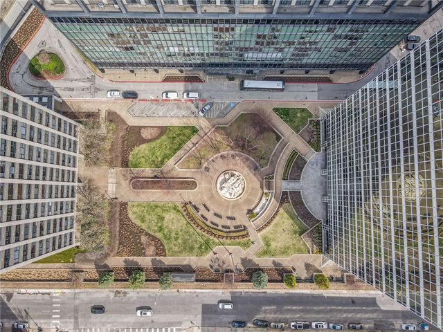 112 Washington Place 6D, Downtown Pgh, PA 15219