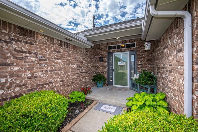1640 SW 31st Terrace, Moore, OK 73160