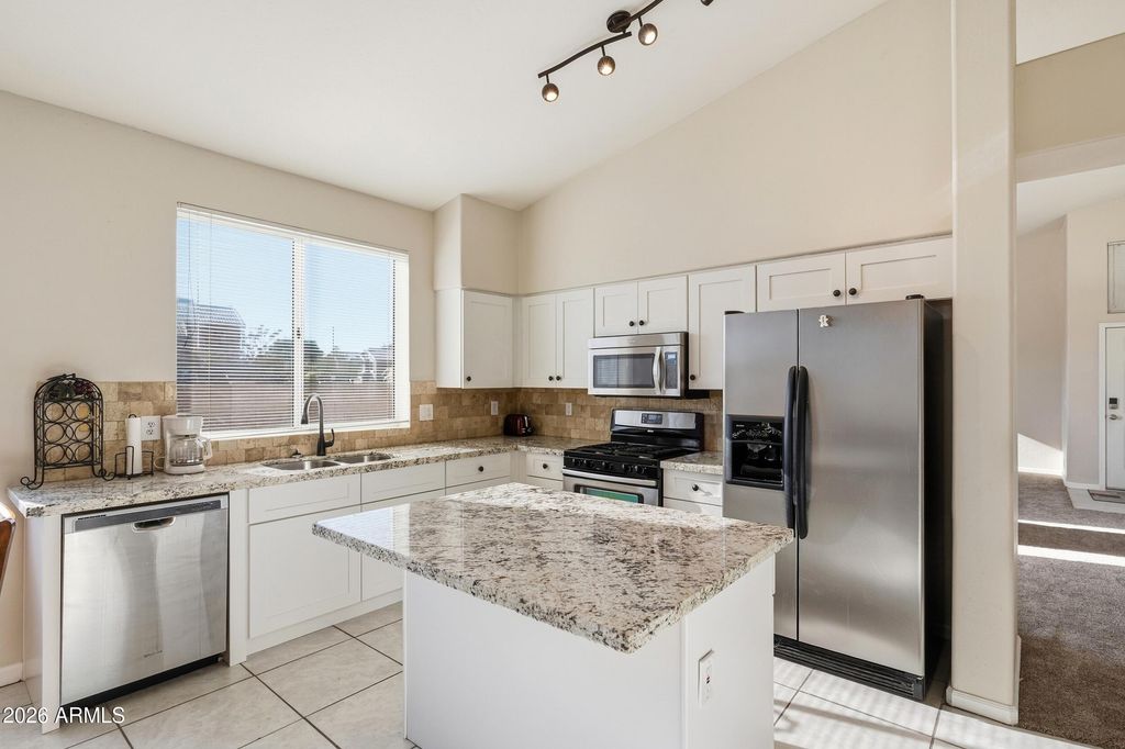 7360 E LAKEVIEW Avenue, Mesa, AZ 85209 — photo 3