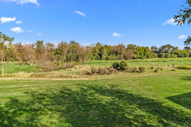 229 Creekside PLACE, Delavan, WI 53115