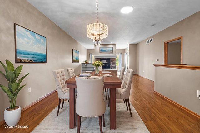 229 Creekside PLACE, Delavan, WI 53115