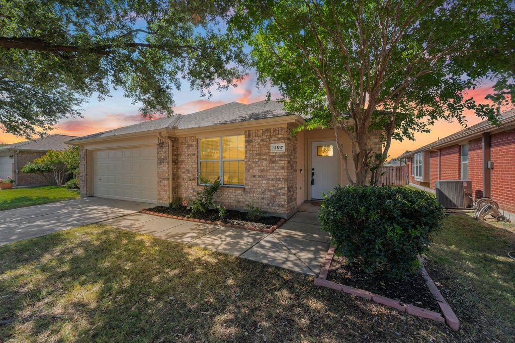 11517 Lauren Way, Fort Worth, TX 76244