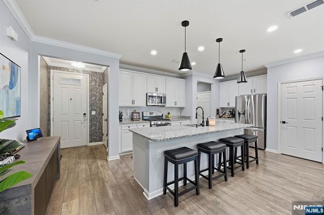 84 Aspen Drive, Cedar Grove, NJ 07009