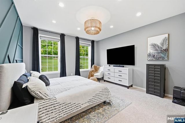 84 Aspen Drive, Cedar Grove, NJ 07009