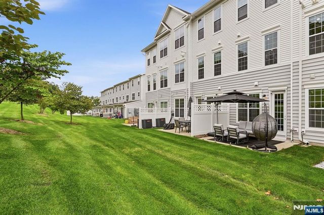 84 Aspen Drive, Cedar Grove, NJ 07009