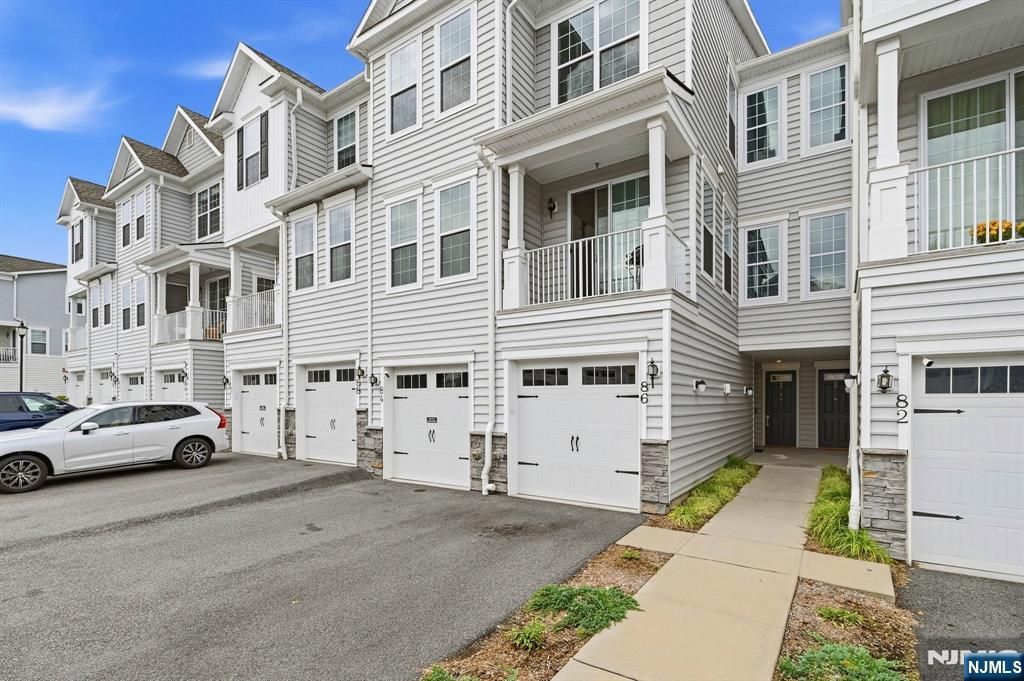 84 Aspen Drive, Cedar Grove, NJ 07009
