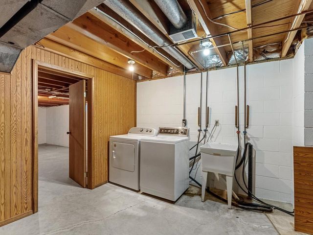 3121 Monroe STREET, Two Rivers, WI 54241