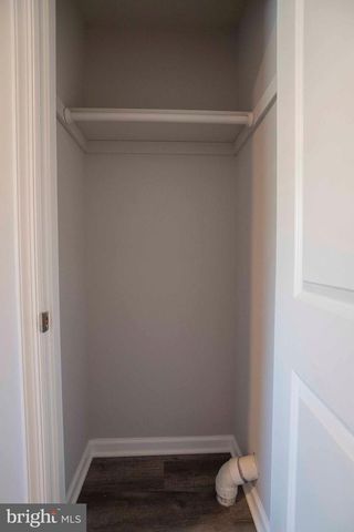 33 DUCK ST W, Front Royal, VA 22630