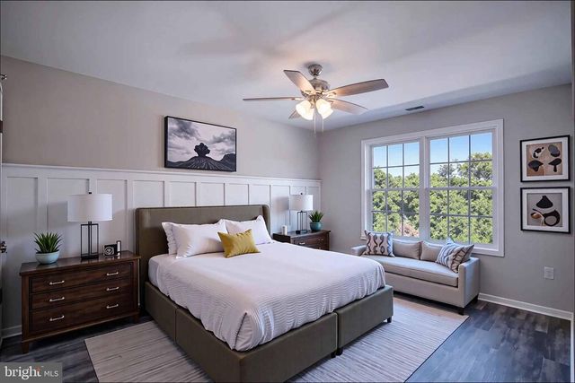 33 DUCK ST W, Front Royal, VA 22630