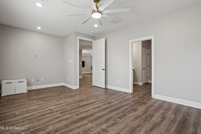 6746 Maurepas Circle, Ocean Springs, MS 39564