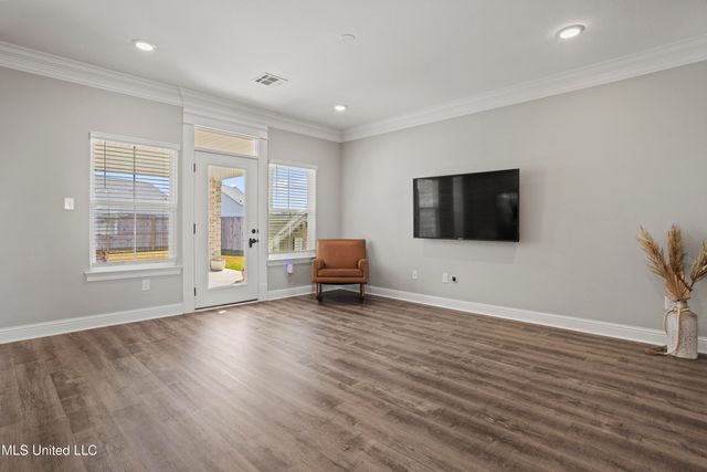 6746 Maurepas Circle, Ocean Springs, MS 39564