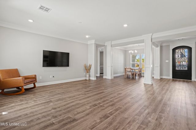 6746 Maurepas Circle, Ocean Springs, MS 39564