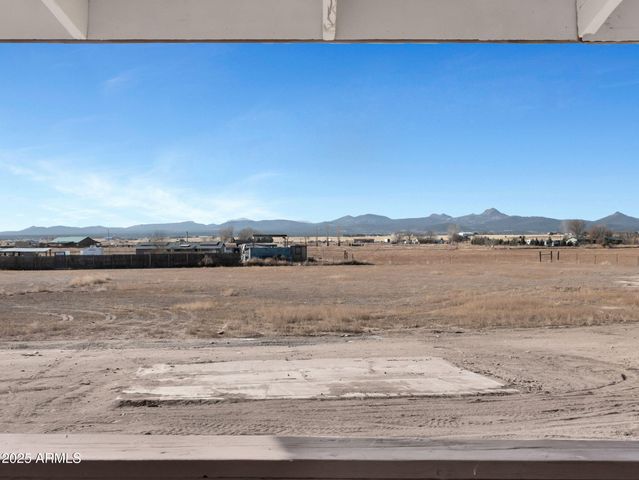 3125 W BIG CHINO Road, Paulden, AZ 86334