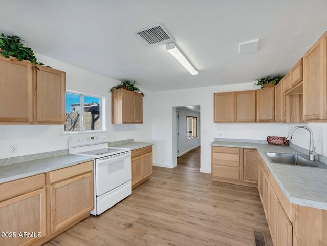 3125 W BIG CHINO Road, Paulden, AZ 86334
