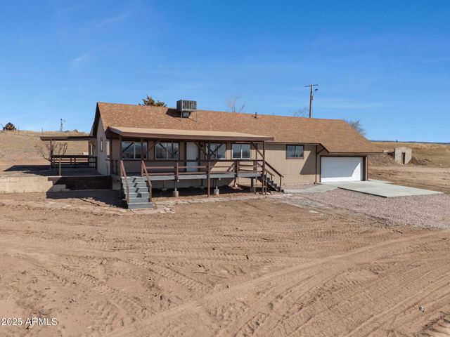 3125 W BIG CHINO Road, Paulden, AZ 86334