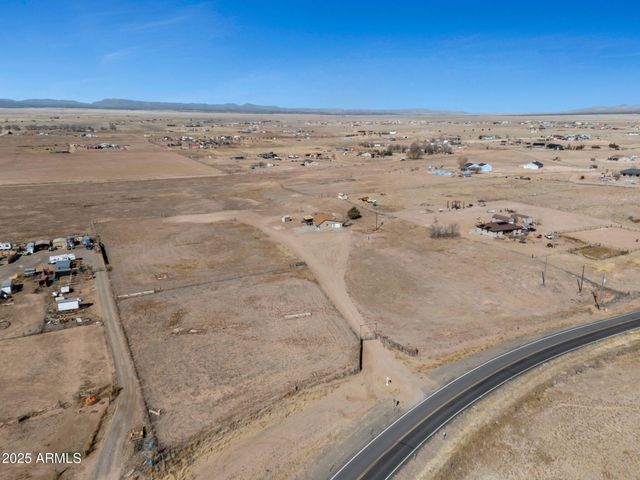 3125 W BIG CHINO Road, Paulden, AZ 86334