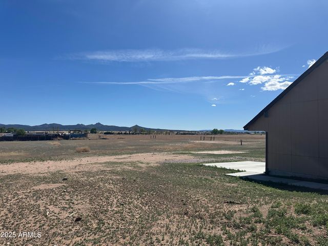 3125 W BIG CHINO Road, Paulden, AZ 86334