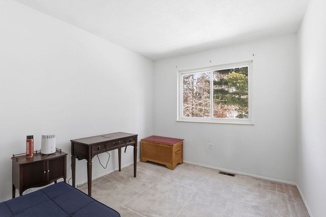 95 Greenbrook Dr 95, Stoughton, MA 02072