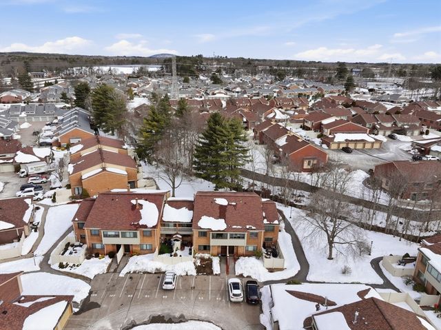 95 Greenbrook Dr 95, Stoughton, MA 02072