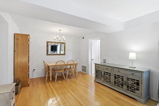 95 Greenbrook Dr 95, Stoughton, MA 02072