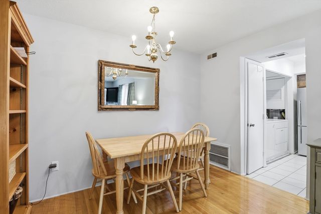 95 Greenbrook Dr 95, Stoughton, MA 02072