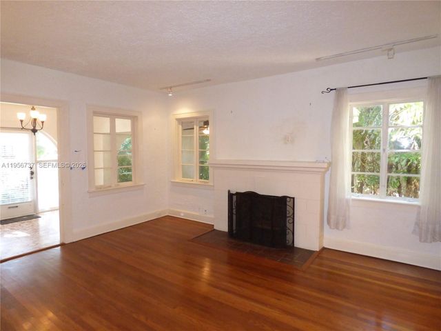 409 Marmore Ave, Coral Gables, FL 33146